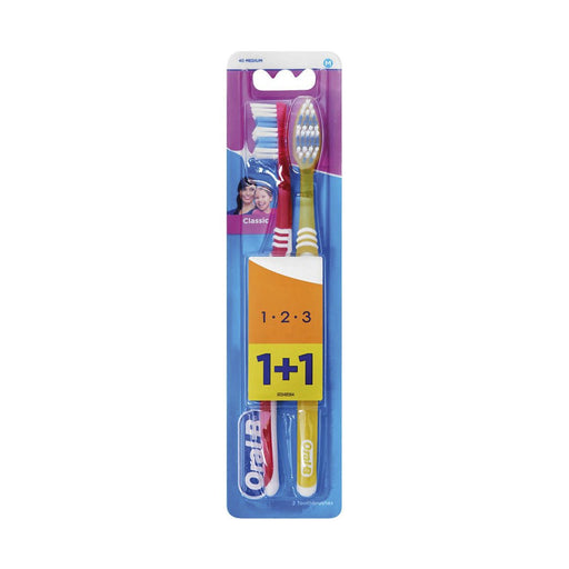 Oral B Toothbrush 3 Effect Classic 40 Medium Bundle Pack 1+1